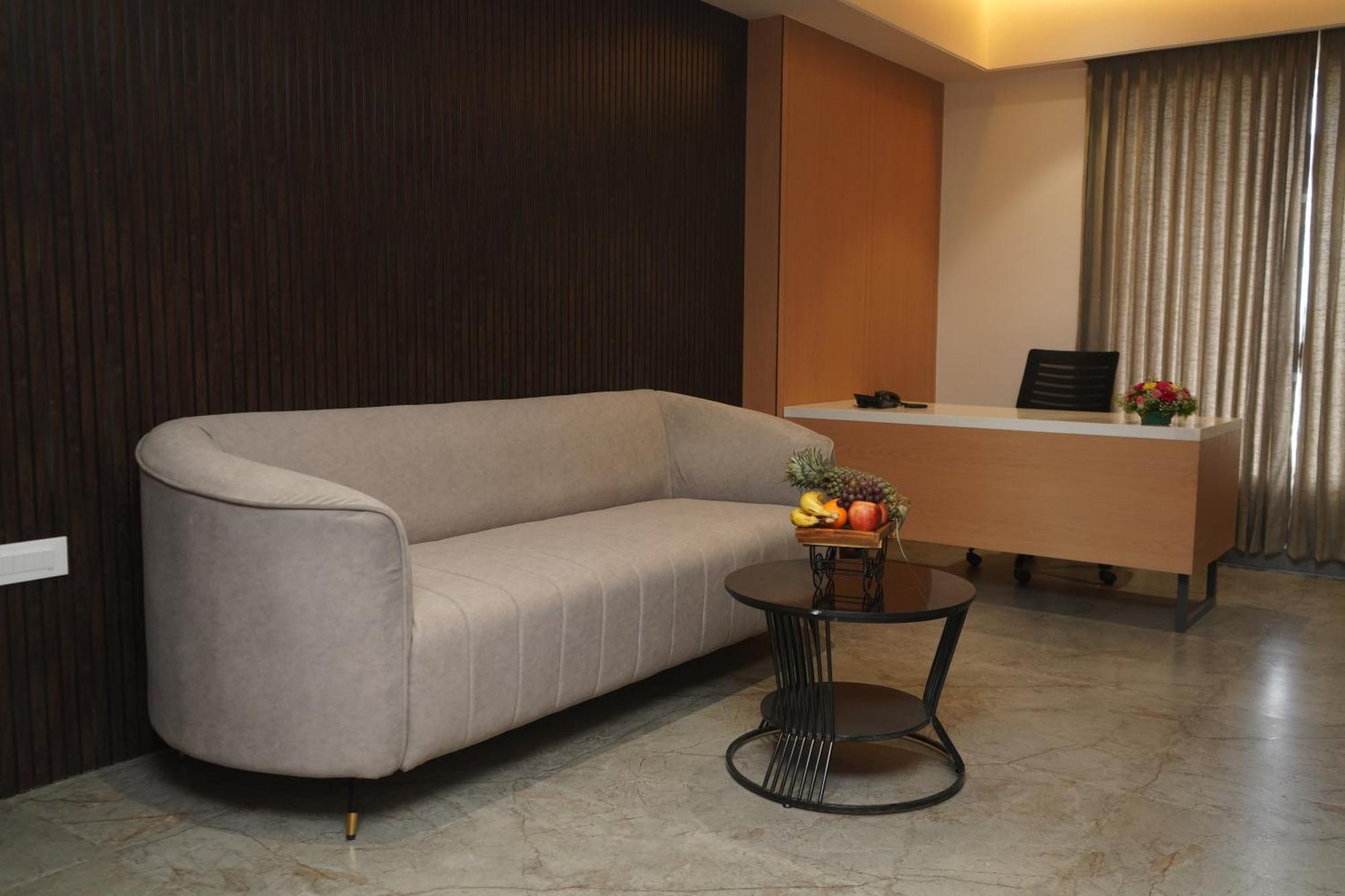 Vantara Suites Vellore Luaran gambar